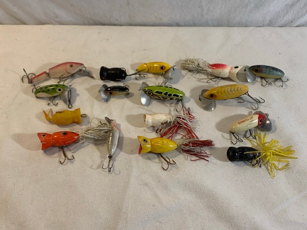 Vtg. Fishing Lures (1 of 8)