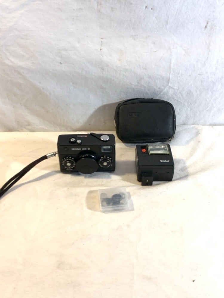 Vtg. Rollie 35 S Camera with Flash: Vtg. Rollie 35 S Camera with 100XLC Flash, Camera Pouch and Batteries