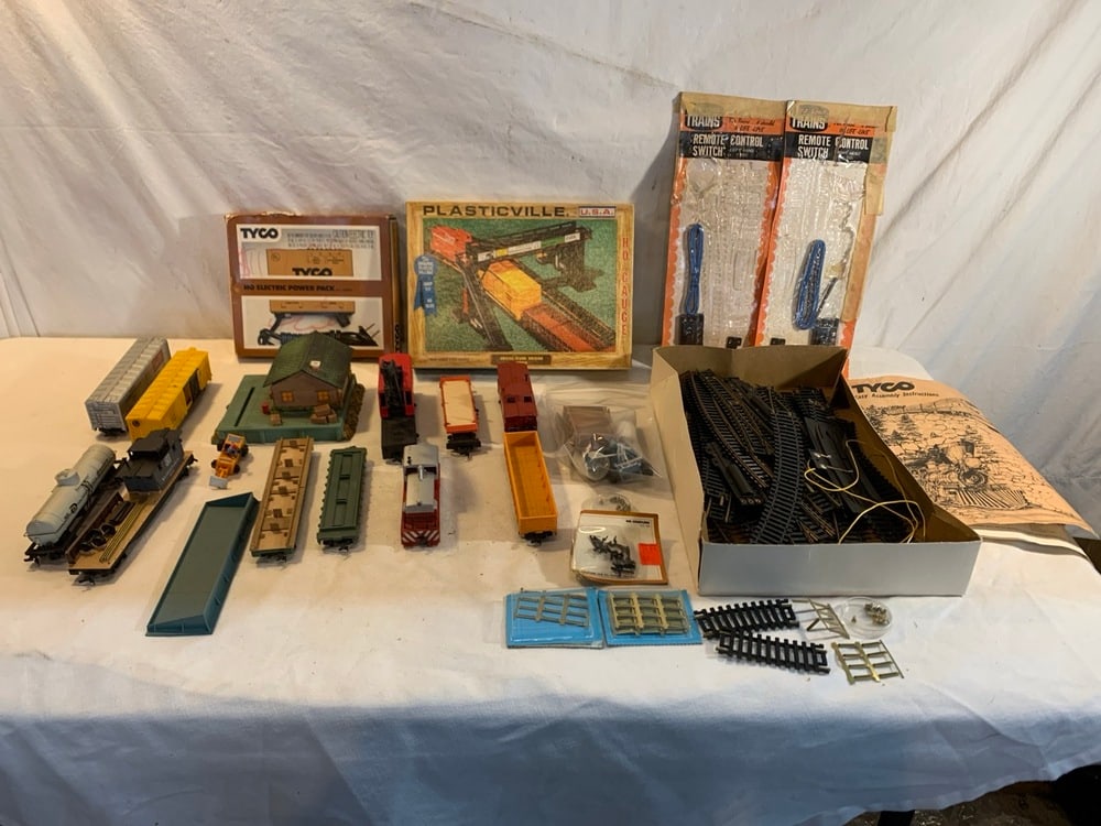 Tyco/ Plasticville Trains and accessories: Tyco/Plasticville Trains And Accessories