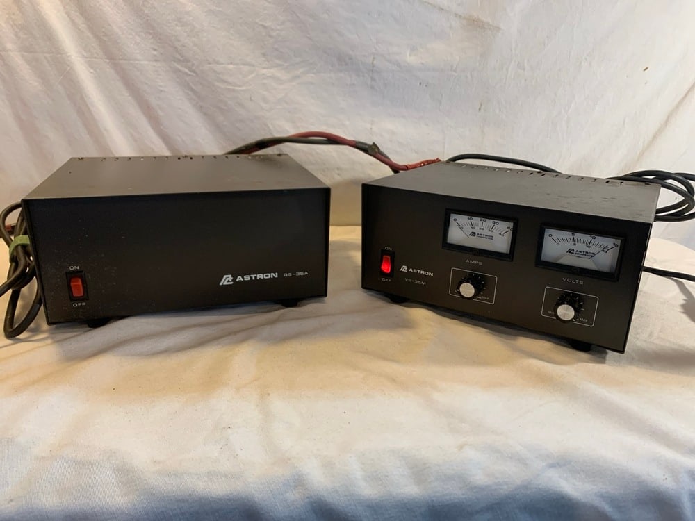 Astron Power Supplies: Astron RS-35A and VS-35M Power Supplies