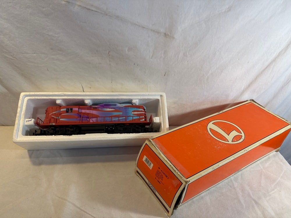 Lionel Train (1 of 4)