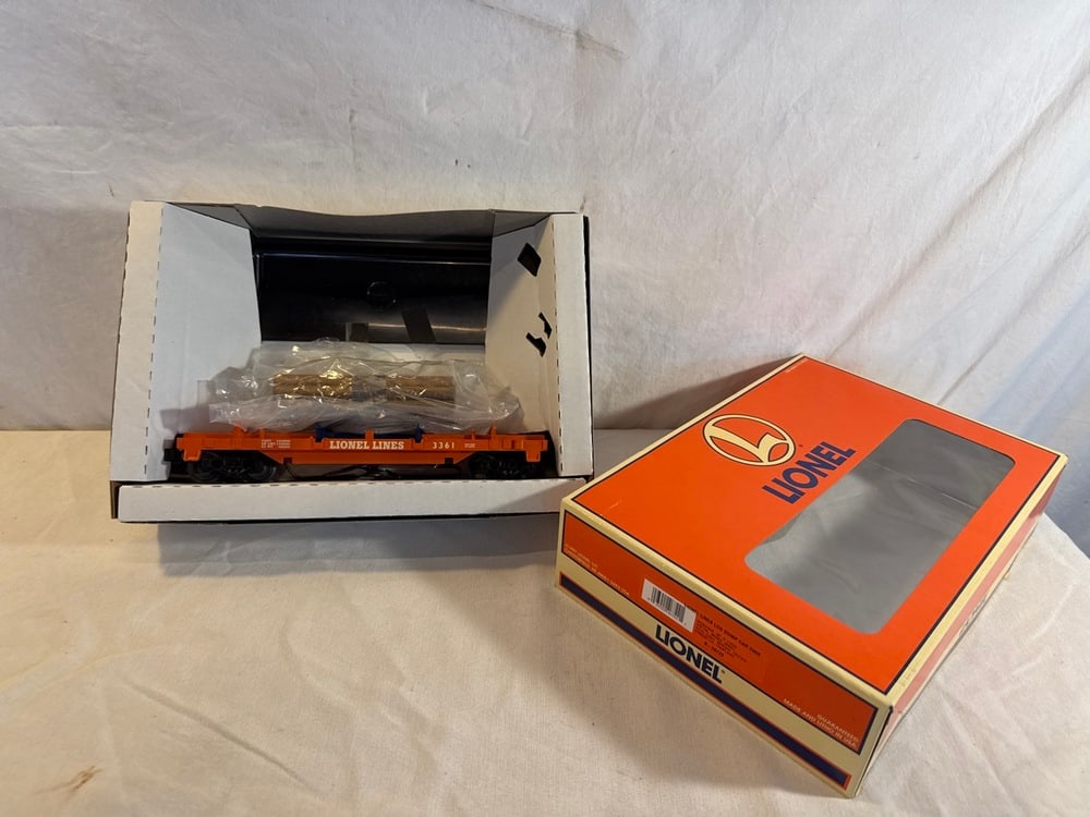Lionel Log Dump Car: Lionel Lines Log Dump Car 2000- 6-26722