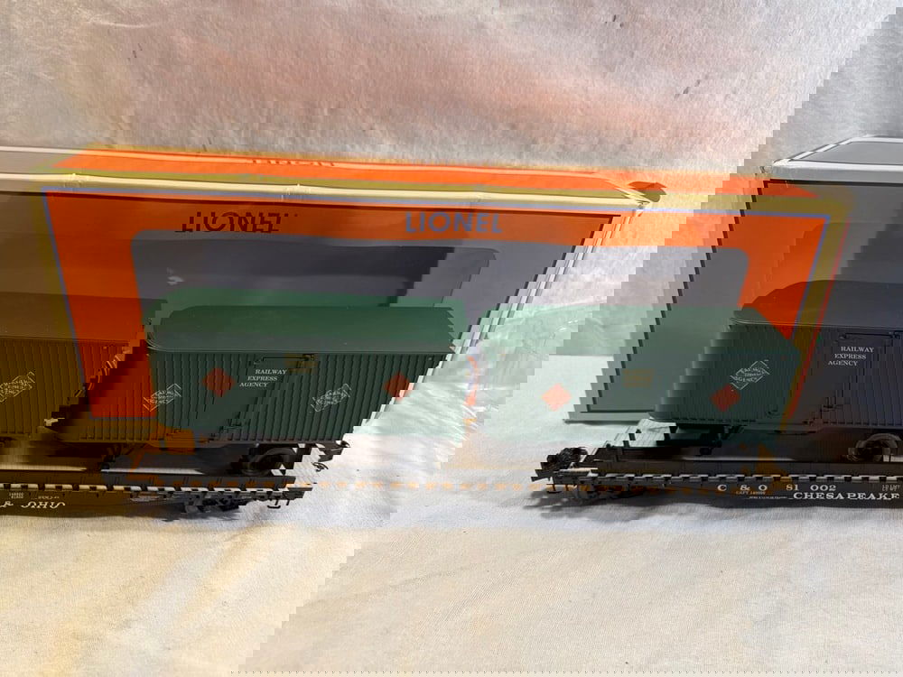 Lionel Flatcar: Lionel C & O PS-4 Flatcar with piggyback Trailers 6-27067