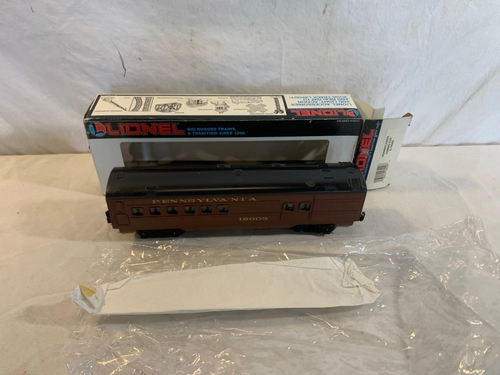 Lionel Combo Car: Lionel Pennsylvania Combo Car 6-16009