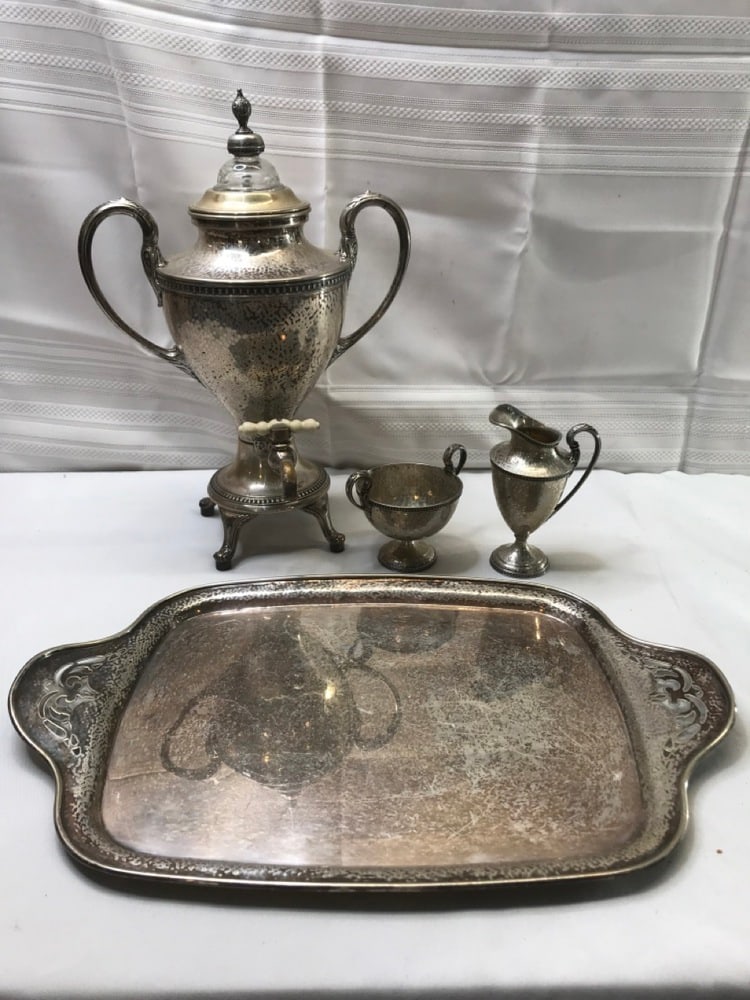 Vintage Derby SP Co International Hand Beaten Hammered Finish Silver Plate: Vintage Derby SP Co International Hand Beaten Hammered Finish Silver Plate Coffee Urn, Creamer Sugar and 20" tray