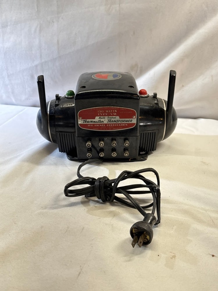 Lionel Trainmaster Transformer: Lionel Trainmaster Transformer - 150 Watts Type VW