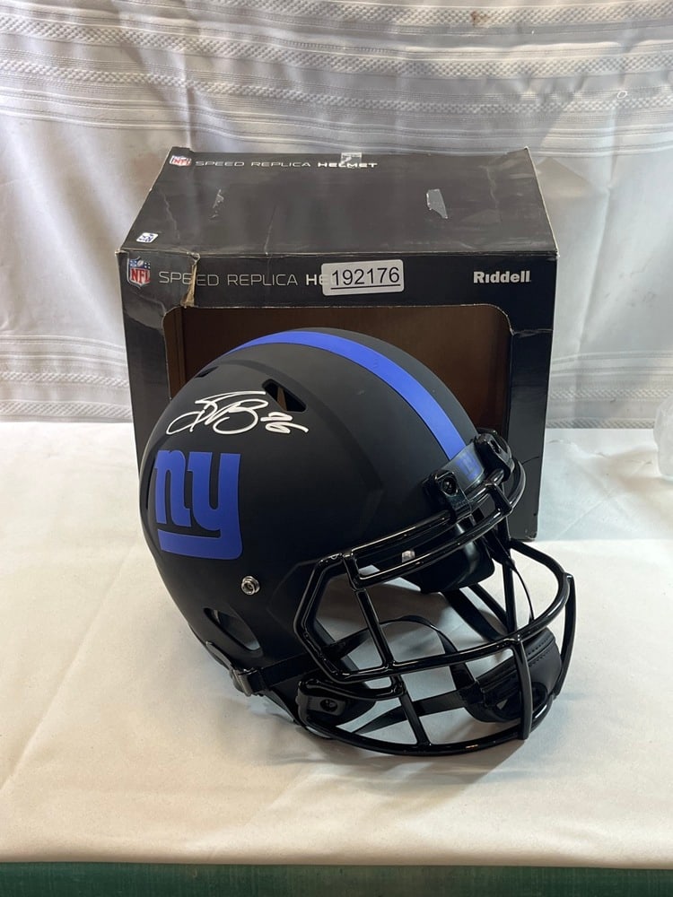 Saquon Barkley Signed Giants Helmet: Saquon Barkley Signed Giants Full-Size Eclipse Alternate Speed Helmet - Beckett Certification WF71252