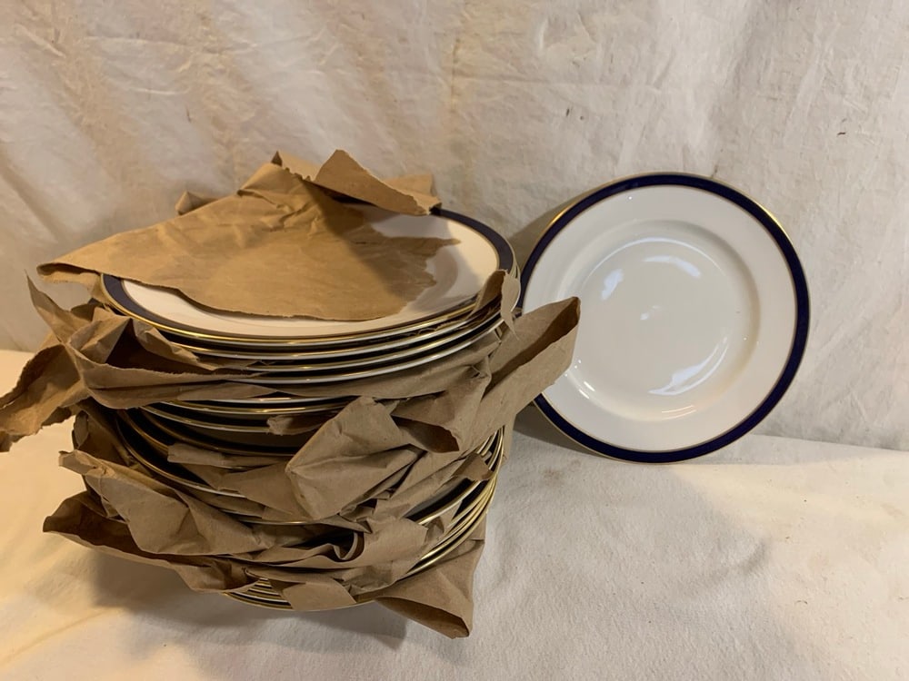 Spode Colbalt Consul Dinnerware - 4