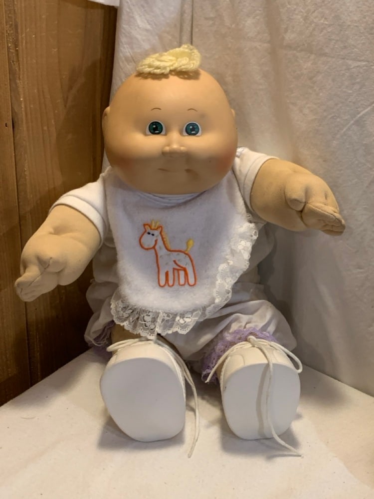 6)Cabbage Patch Dolls - 4