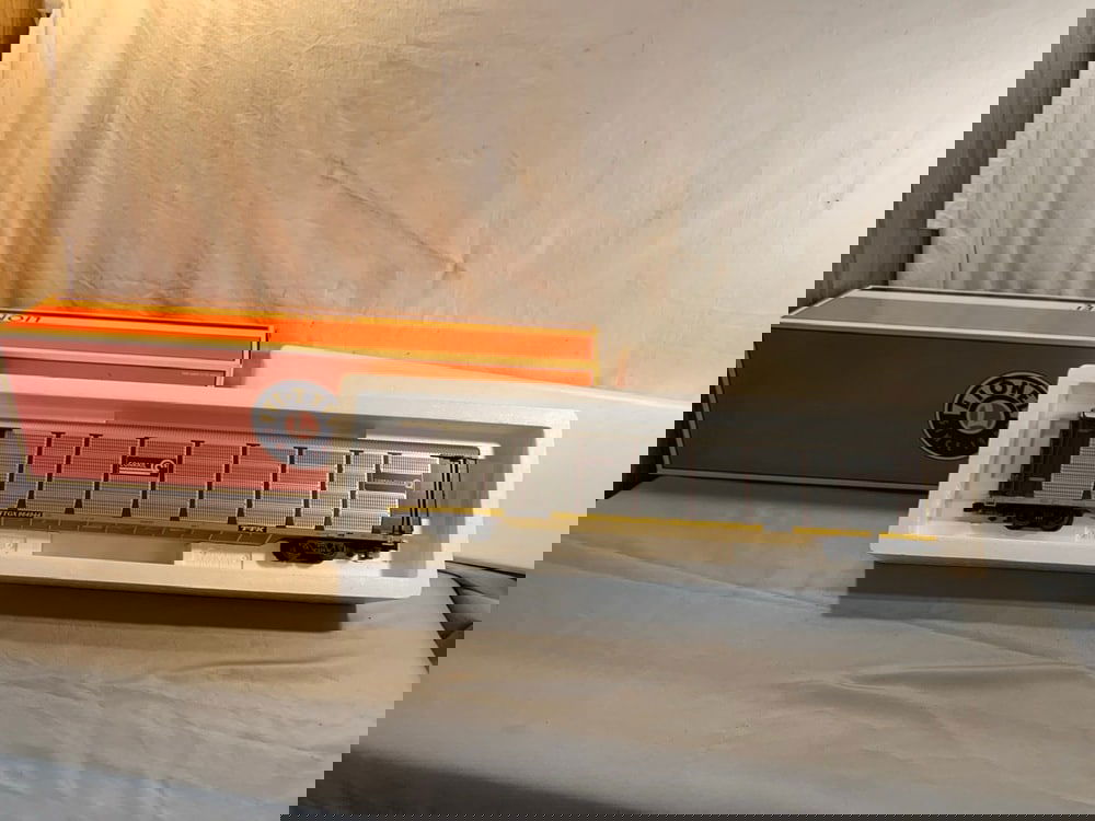 Lionel Conrail Car: Lionel Conrail 89’ Auto Rack Car 6-28473