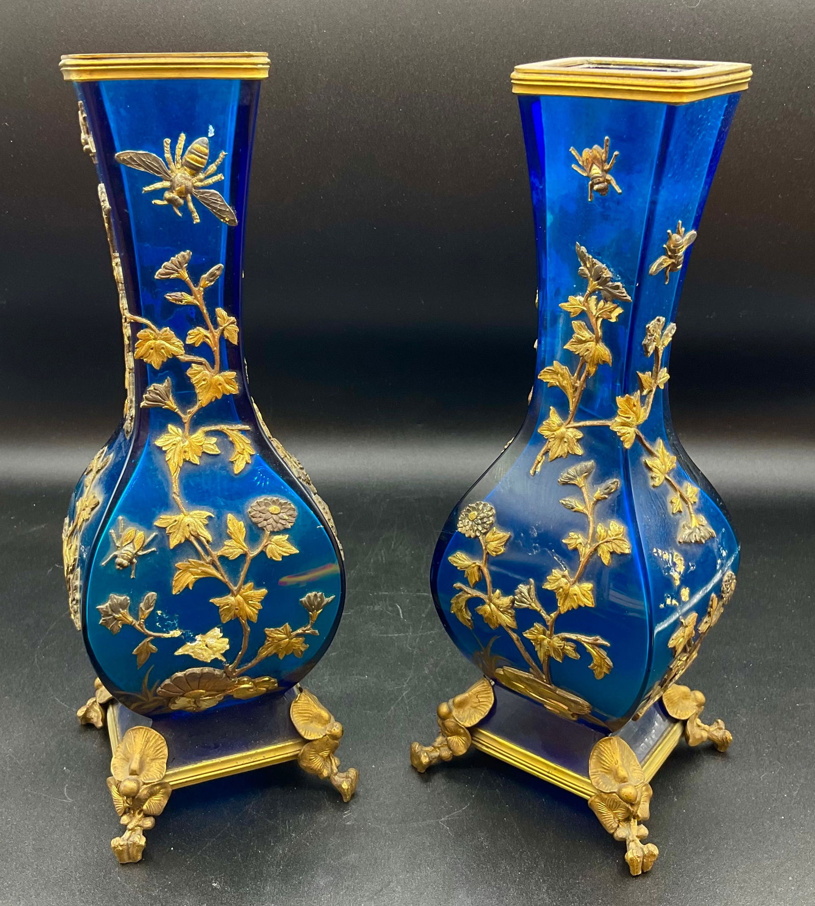 Pair Of French Glass Vases Signed Alphonse Giroux Paris, XIX Japanese influence: Pair of French Antique glass vases,Japanese inspired art. signed Alphonse Giroux Paris, 19th century.very unusual shape with bronze floral and insect ornaments bronze mounted on 4 legsThe activity of