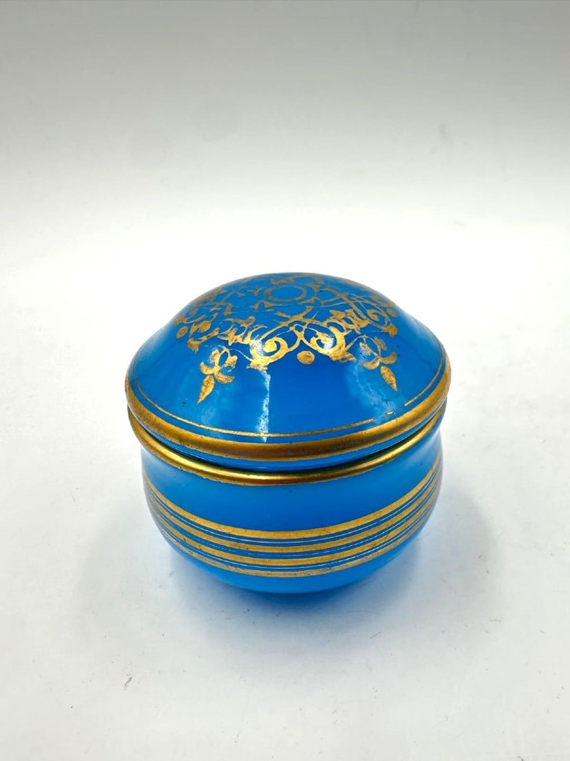 19th Century French Opaline Glass Round Box, Gold Painted (1 of 8)