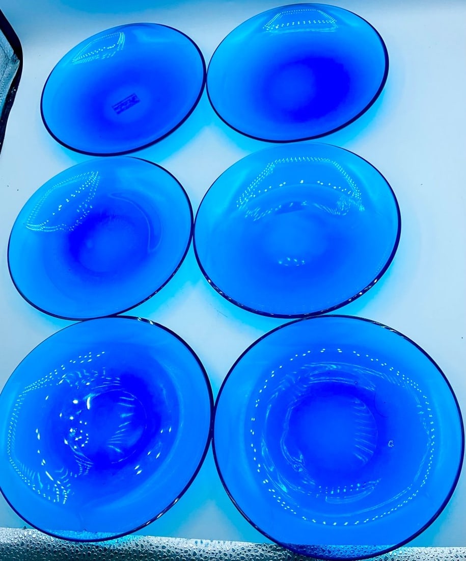 Set of Large Sapphire Blue Murano Glass Plates.6 (1 of 12)