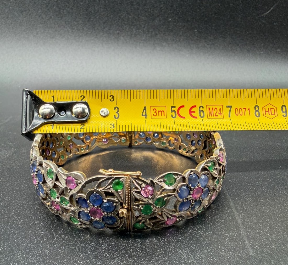 Antique RUBY, SAPPHIRE AND EMERALD HINGED BRACELET - 11
