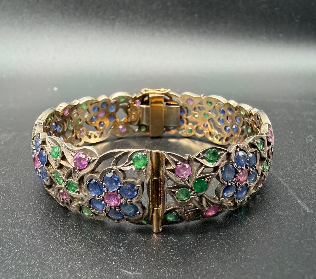 Antique RUBY, SAPPHIRE AND EMERALD HINGED BRACELET - 2