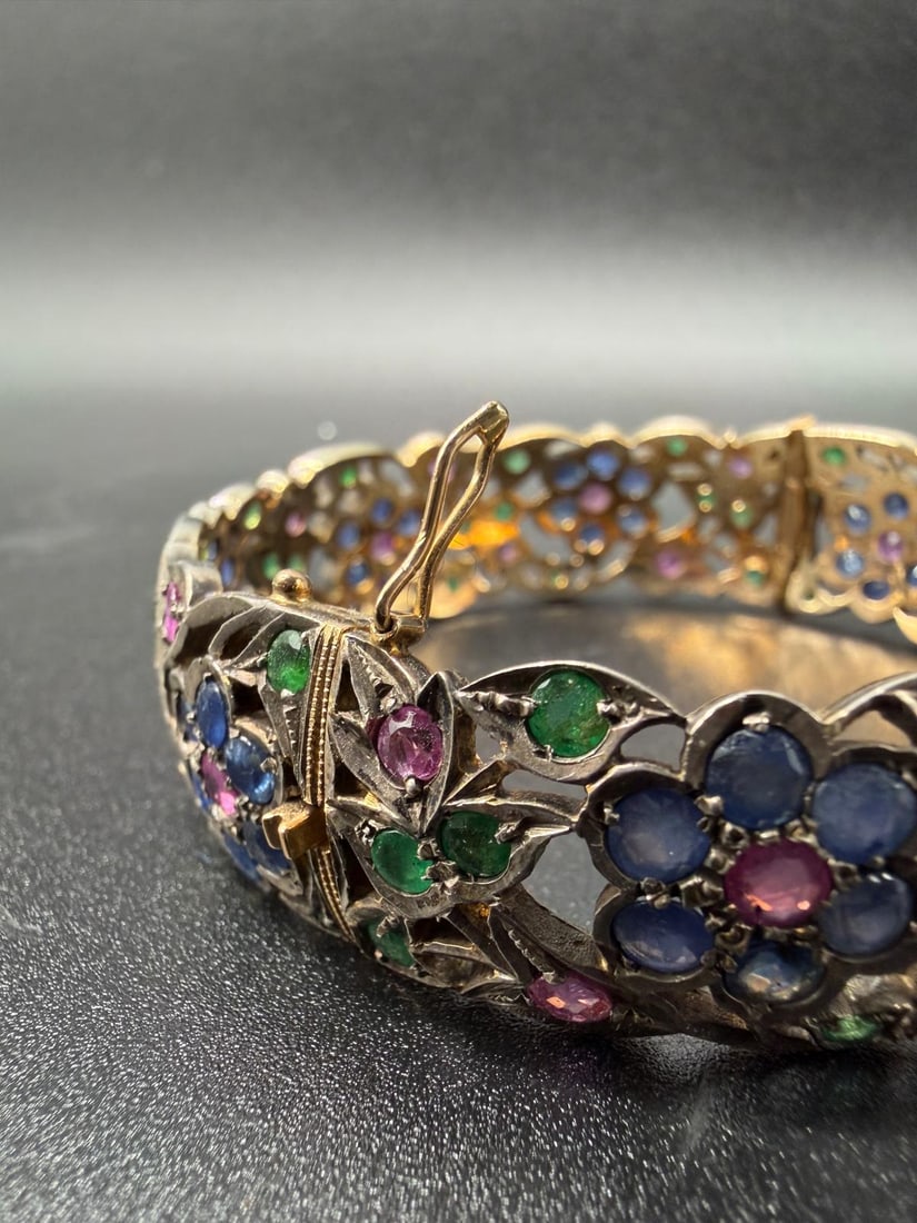 Antique RUBY, SAPPHIRE AND EMERALD HINGED BRACELET - 6