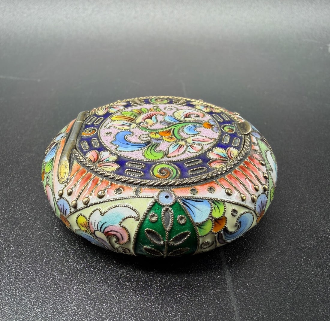 Antique Russian shaded polychrome Enamel Box,6th Artel,Provenance Christie's (1 of 20)