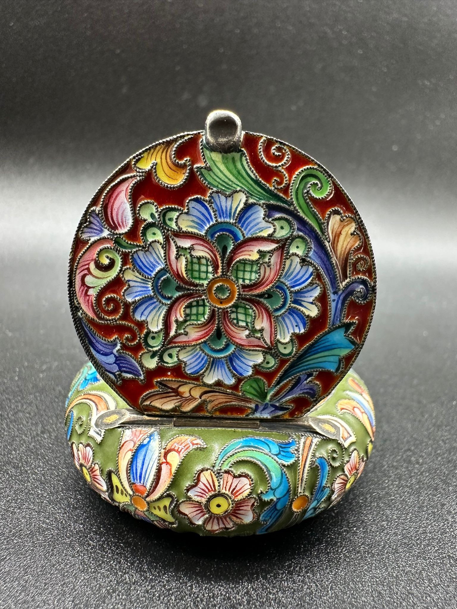Feodor Ruckert silver gilt shaded enamel snuff box (1 of 14)