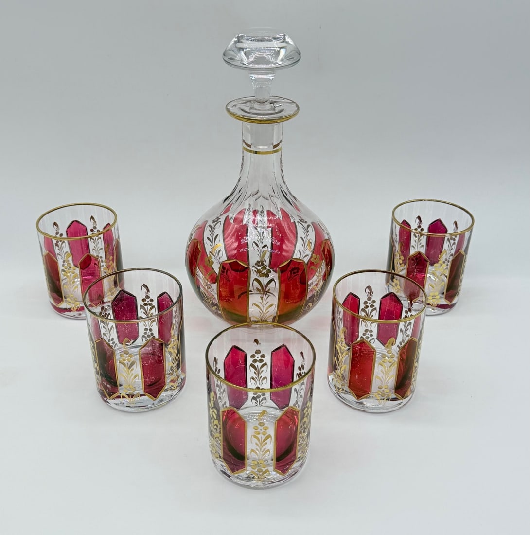 Antique Moser Cabochon Glass Set Decanter With 5 glasses: Overall good condition except cracks on the top of the bottle.Height: 27,5cm.Condition: Condition of use