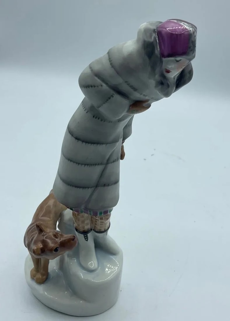 Natalia Danko,Antique Russian State Porcelain figure of the lady with a dog (1 of 8)