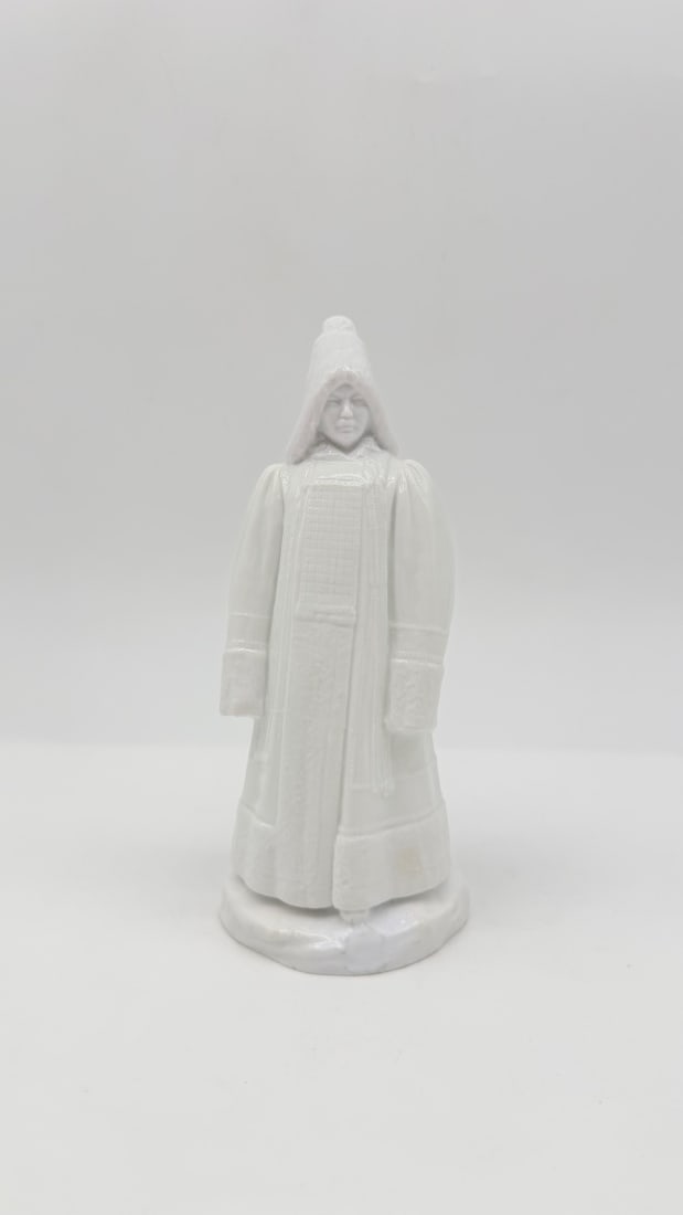 Russian Porcelain Figurine Depicting A Yakut Woman, By Pavel Kamensky (1 of 12)
