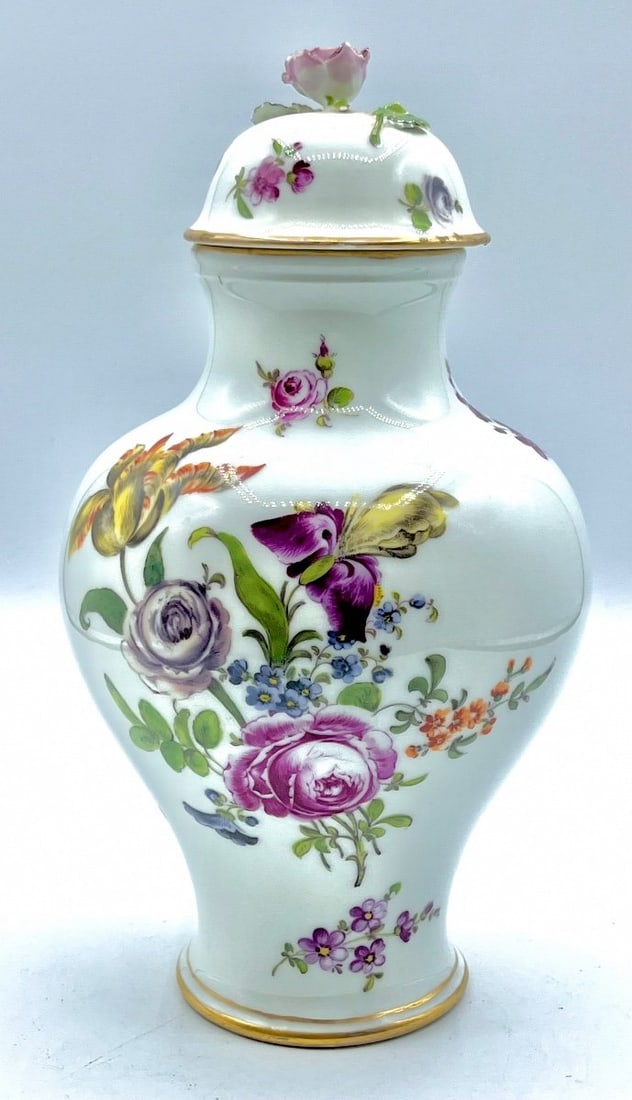 Antique Meissen vase,Meissen potpourri,Augustus Rex. (1 of 12)