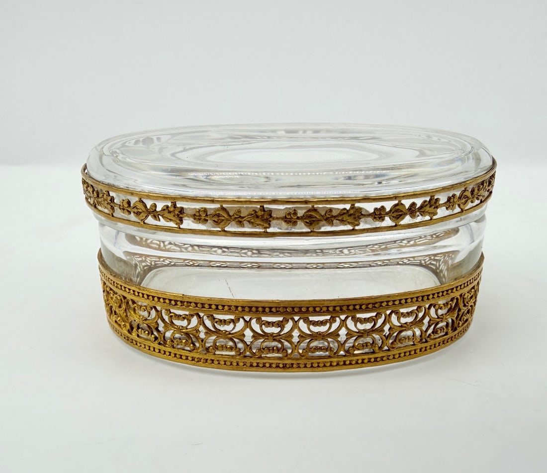 Antique French Baccarat Crystal oval glass box.XIX century (1 of 12)