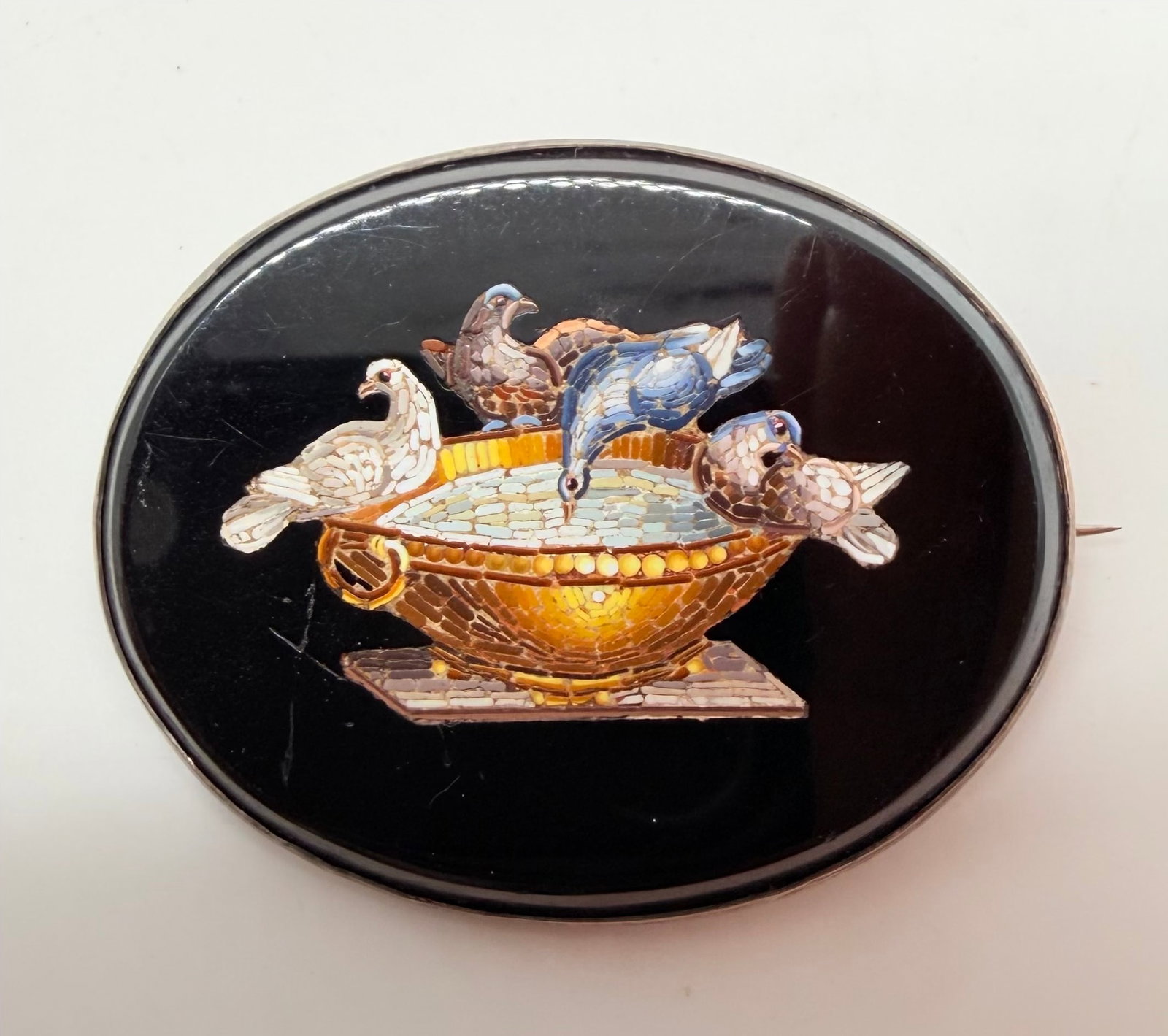 Antique Italian Brooch Micromosaic Representing The Plinys Doves (villa Adriana, Tivoli) (1 of 14)