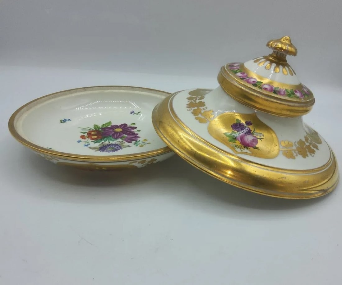 VIENNESE PORCELAIN 'SAHAN' FOR THE OTTOMAN MARKET, 19TH CENTURY (1 of 12)