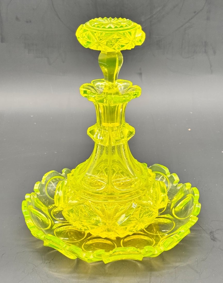 FRENCH CUT URANIUM CRYSTAL PERFUME SET,CLICHY, CHARLES X / LOUIS-PHILIPPE PERIOD, CIRCA 1830–1850 (1 of 12)