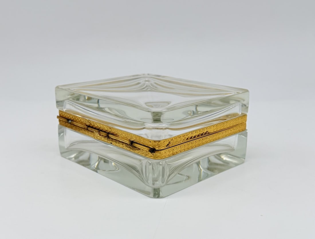FRENCH BACCARAT CUT CRYSTAL CASKET BOX WITH GILT-BRONZE MOUNTS, LATE 19TH TO EARLY 20TH CENTURY (1 of 13)