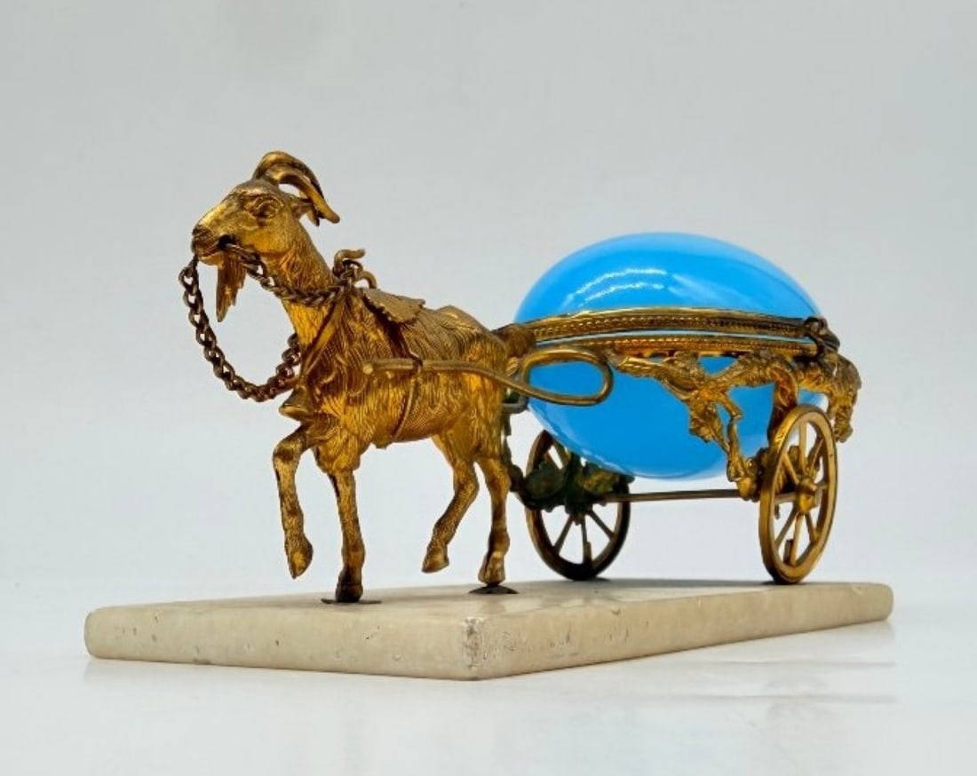 “Goat Cart?? Opaline Jewel Box With Gilt Bronze Mount, Palais-royal (1 of 12)