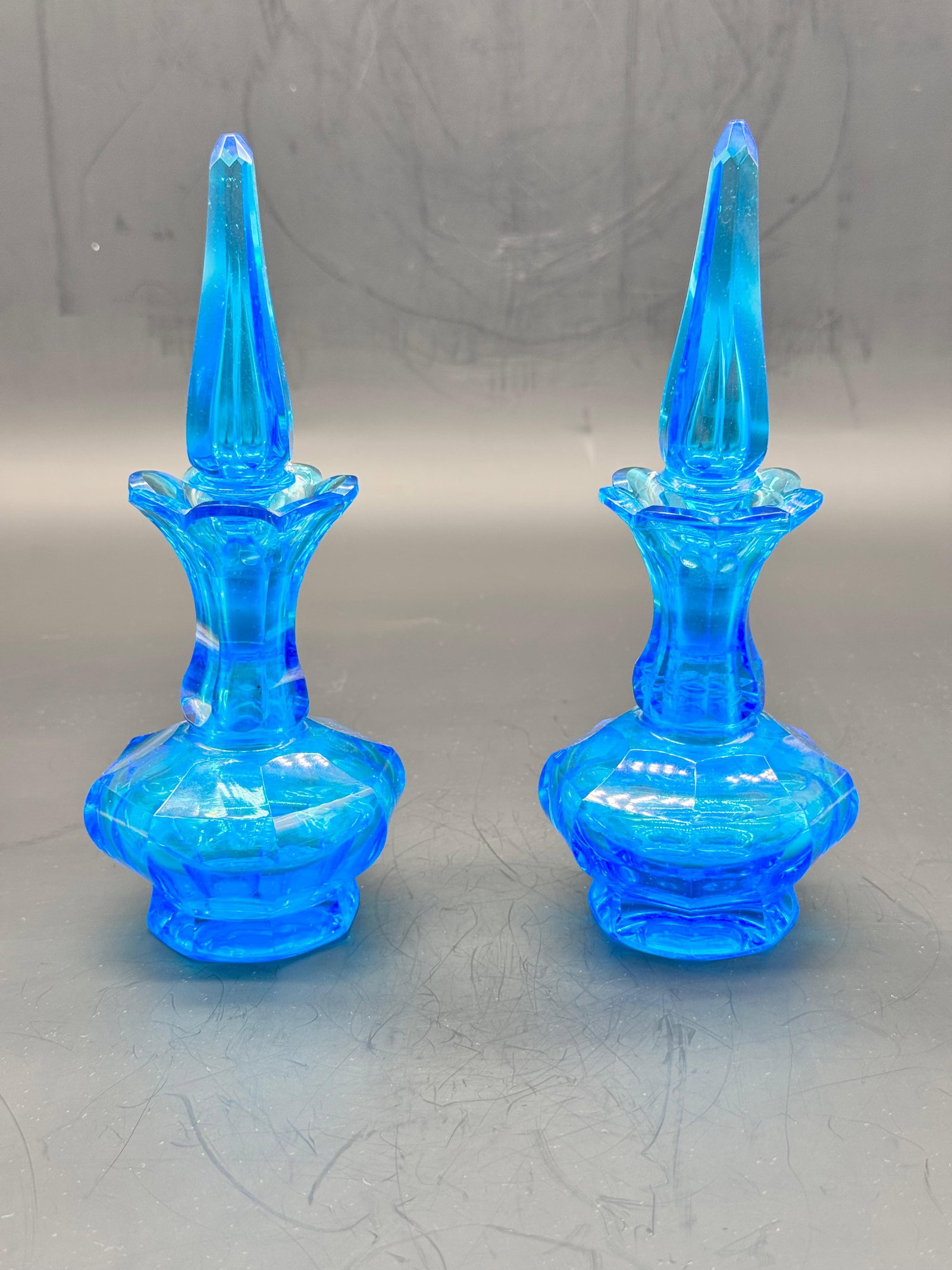 PAIR OF ANTIQUE BOHEMIAN TURQUOISE GLASS PERFUME BOTTLES (1 of 12)