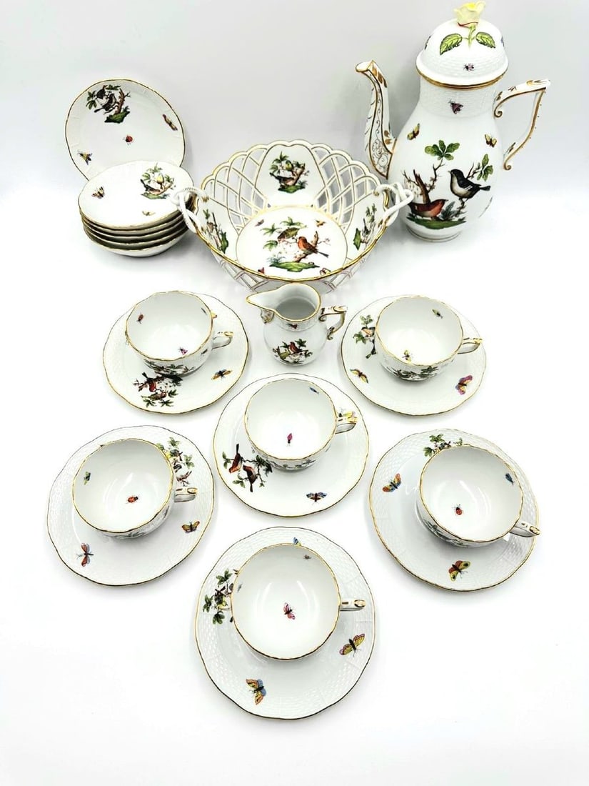 HEREND PORCELAIN COFFEE SERVICE FOR SIX, ROTHSCHILD BIRD PATTERN (1 of 12)