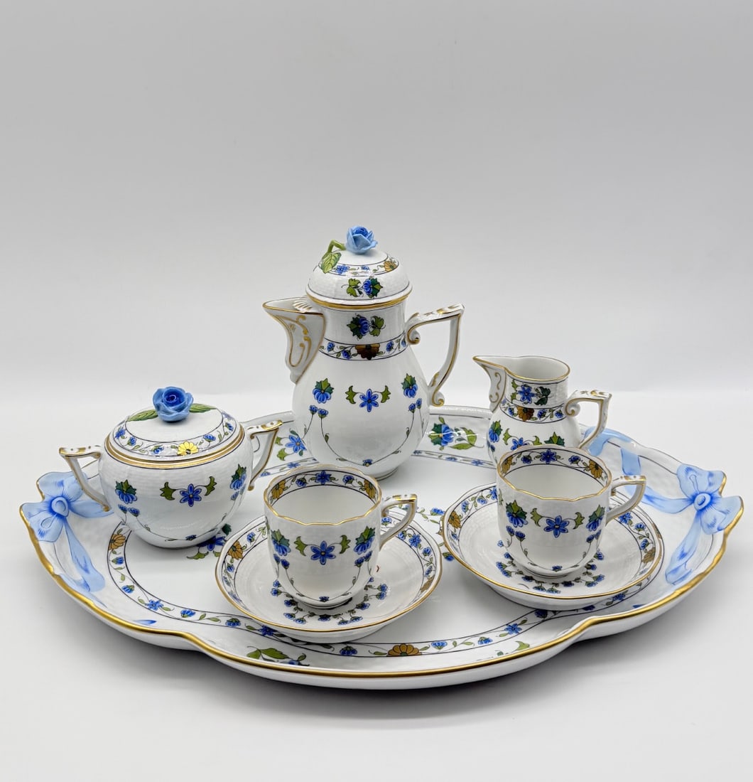 HEREND PORCELAIN TÊTE-À-TÊTE COFFEE SERVICE, LAHORE PATTERN (1 of 12)