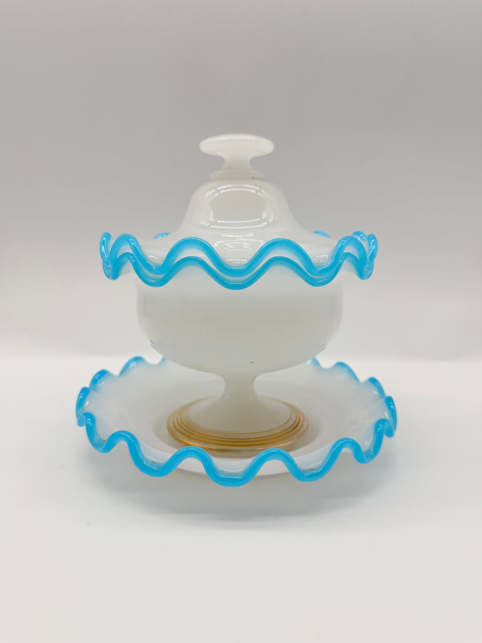 NAPOLEON III FRENCH WHITE AND BLUE OPALINE GLASS COVERED BONBONNIÈRE TRIO (1 of 20)