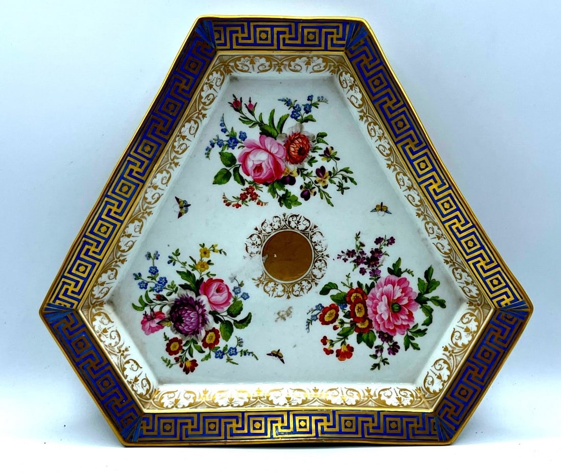 19TH-CENTURY KPM BERLIN PORCELAIN HEXAGONAL TRAY (1 of 11)