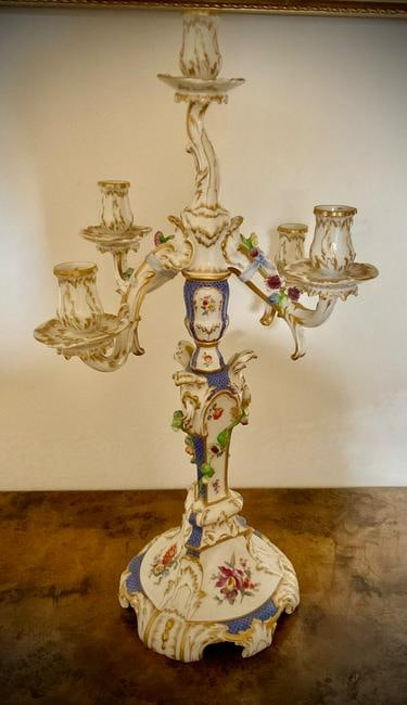 KPM BERLIN PORCELAIN FIVE-LIGHT GIRANDOLE ("ROCAILLE" SERVICE FOR THE BRESLAU CITY PALACE) (1 of 17)