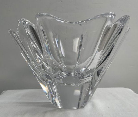 LARGE ORREFORS SIGNED & NUMBERED CRYSTAL CLEAR GLASS BOWL (1 of 5)