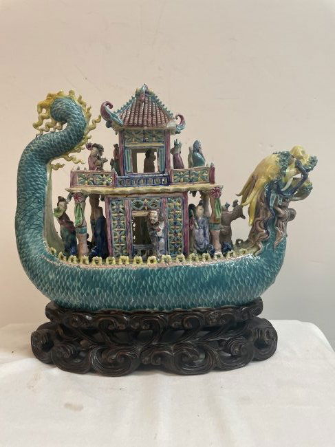 Very Unique Vintage Very Detailed Chinses Dragon Boat Porcelain on a wood stand: Very Unique Vintage Very Detailed Chinses Dragon Boat Porcelain 10 inch longStand 9 inch highIn house shipping $35 Free pick up