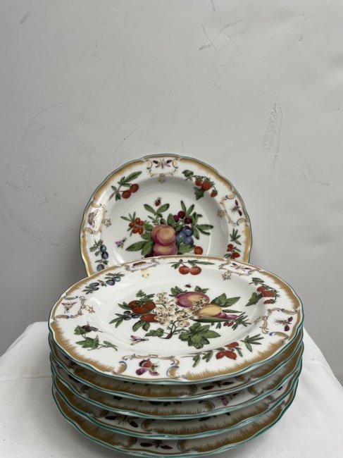 6 PIECE 8 INCH PLATE SET MOTTAHEDEH DUKE OF GLOUCESTER: 6 PIECE 8 INCH PLATE SET MOTTAHEDEH DUKE OF GLOUCESTER6 Dinner or Side Plates 8 inches wide In house shipping $45 free pick up