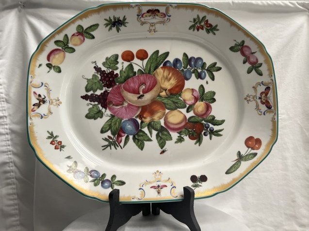 15 Inch Serving Platter MOTTAHEDEH DUKE OF GLOUCESTER: 15 Inch Serving Platter MOTTAHEDEH DUKE OF GLOUCESTER, In house shipping $45 Free Pick Up