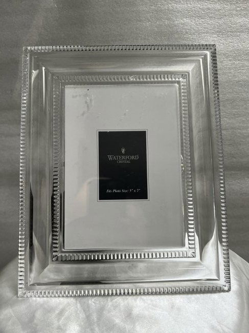 WATERFORD CRYSTAL PHOTO FRAME FITS 5X7 PHOTO (1 of 5)