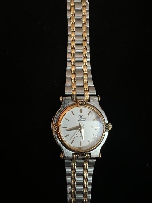 VINTAGE GUCCI LADIES WATCH (1 of 4)