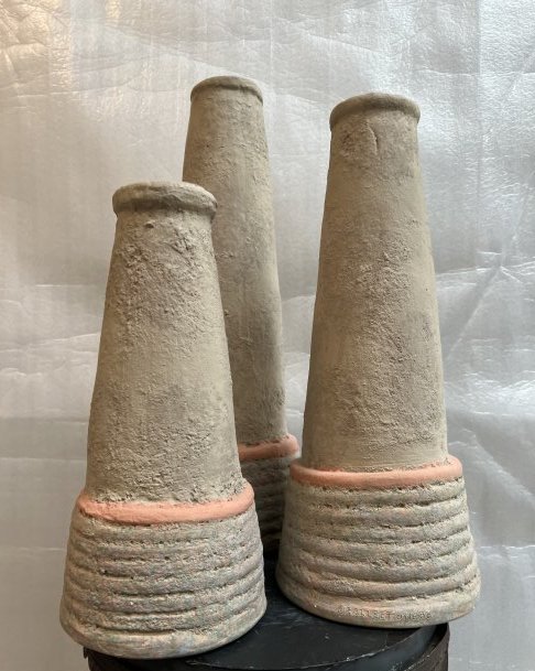 3 GEOMETRICAL HOME DECOR CONES ACCENT ART CERAMIC: 3 GEOMETRICAL HOME DECOR CONES ACCENT ART CERAMIC IN HOUSE SHIPPING $50 FREE PICK UP