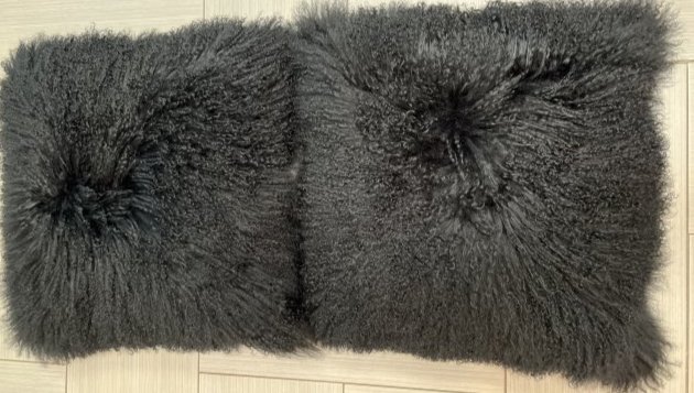 PAIR OF ZENTIQUE BLACK TIBETAN LAMP FUR POUF BLACK PILLOWS: PAIR OF ZENTIQUE BLACK TIBETAN LAMP FUR POUF BLACK PILLOWS IN HOUSE SHIPPING $40 FREE PICK UP