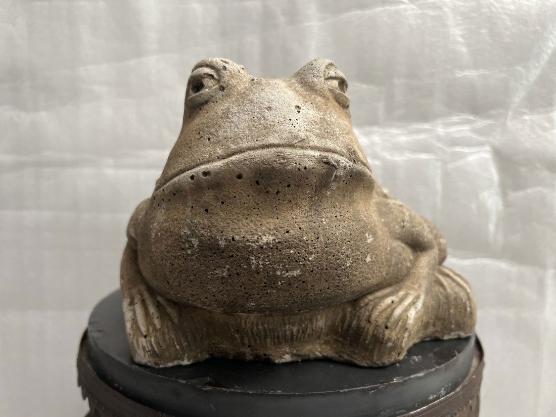 LARGE  GREENISH CEMENT GARDEN, PATIO FROG  6" HIGHT 10" WIDE (1 of 3)