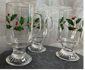 SET OF TWELVE (12) LENOX CHRISTMAS MUGS HOLLY BERRIES CLEAR GLASS GOLD RIM FOOTED (1 of 2)