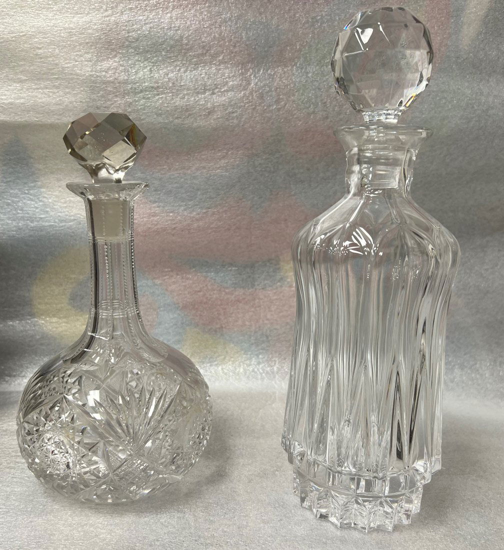 SET OF 2 HAND BLOWN DECANTERS  CRYSTAL (1 of 3)