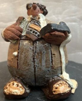 ORIGINAL SARA MEADOWS BALLOON PEOPLE " ACCOUNTANT WITH ADDING MACHINE" STANDS 6" (1 of 3)